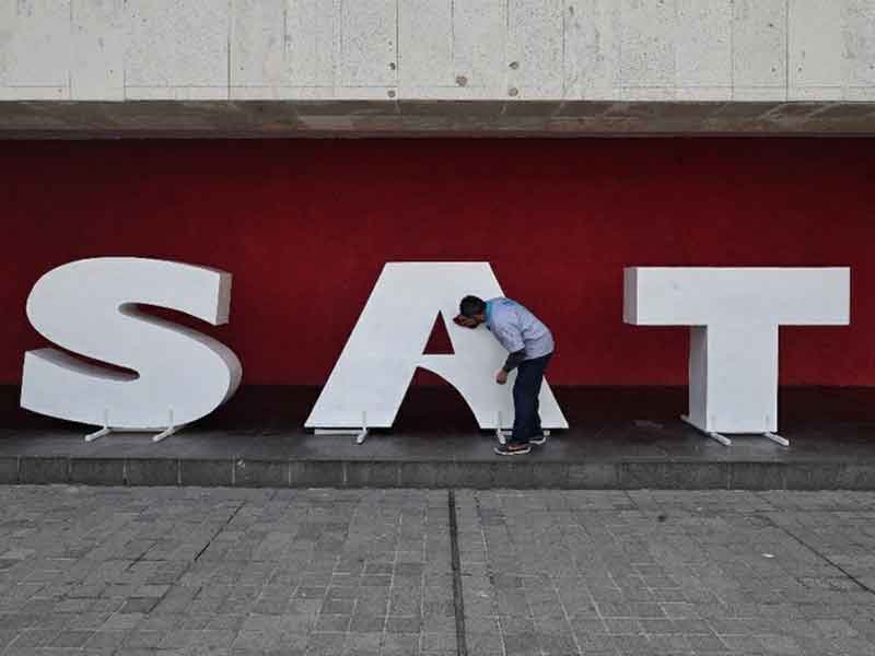 El SAT atendió a 23.6 millones de contribuyentes en el primer semestre