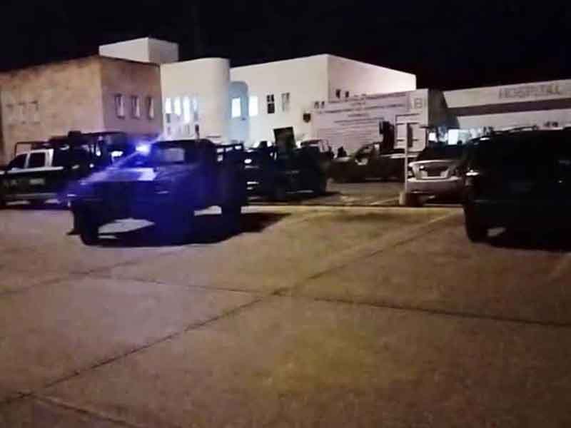 Comando secuestra a mujer y niña en estacionamiento del Hospital General de Fresnillo, Zacatecas