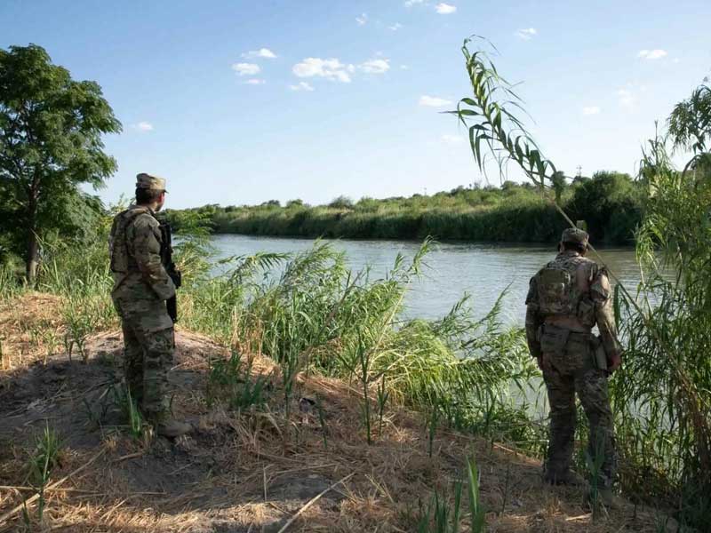 Guardia Nacional de Texas confirma que disparó a migrante en frontera con México
