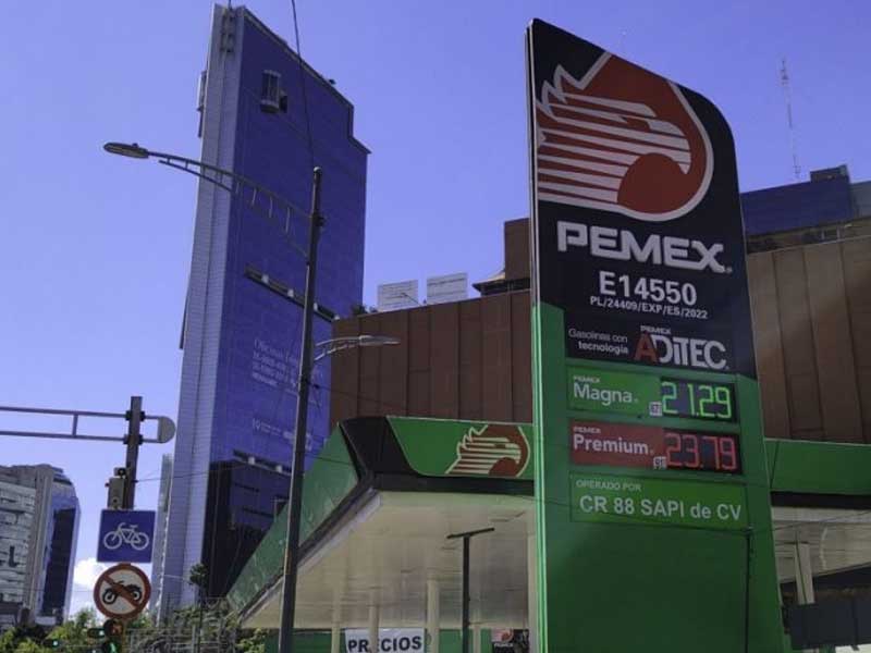 Pemex y Woodside Energy anuncian inversión de más de 7 mil mdd para explotar campo petrolero frente a costas de Tamaulipas